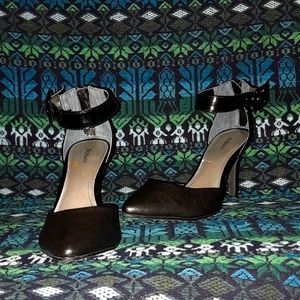 Style & Co. Black Patent Leather Ankle Strap Heels Women's Size 6.5